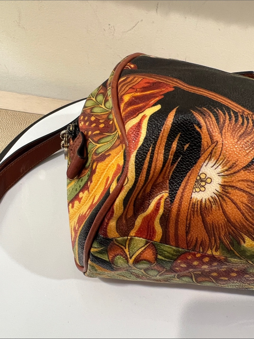 Salvatore Ferragamo Black Jungle Print Shoulder Bag with attached makeup bag - Picture 15 of 17
